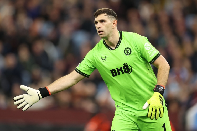 TyC：馬丁內(nèi)斯可能這個夏窗離開維拉，曼聯(lián)是感興趣的俱樂部之一