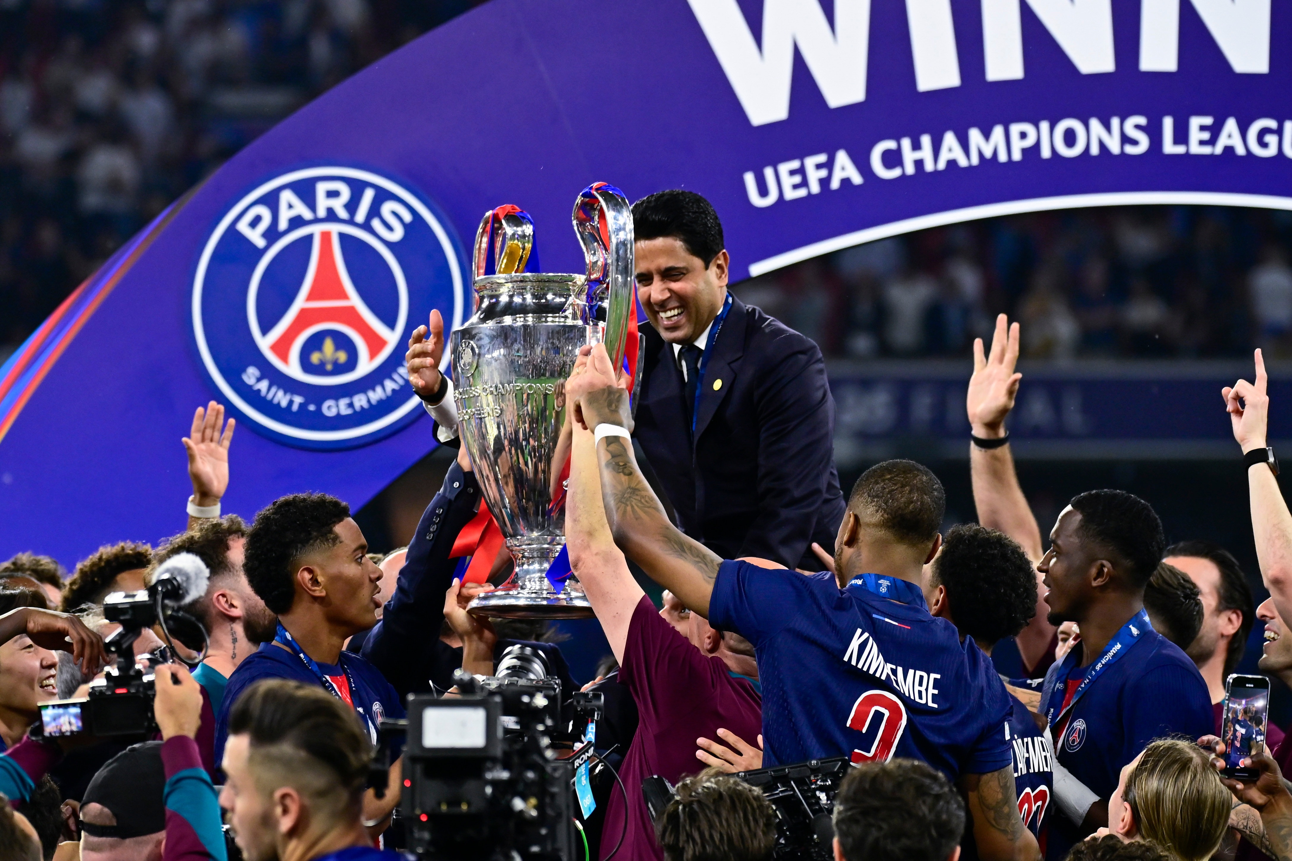 納賽爾：歐冠新賽制非常成功，我這么說(shuō)并不是因?yàn)榘屠柃A得了冠軍