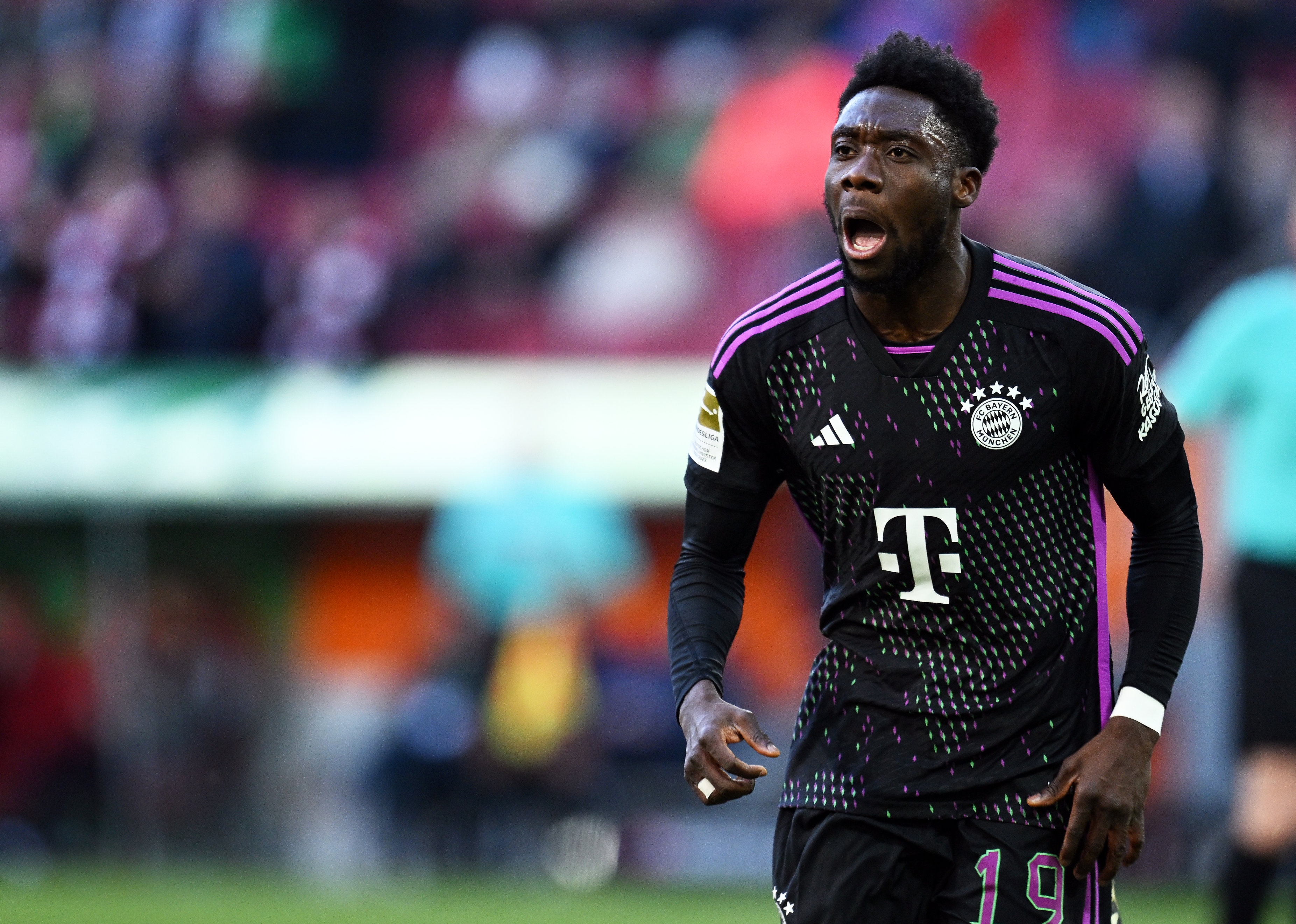 拜仁：加拿大足協(xié)沒保護(hù)好阿方索-戴維斯，應(yīng)優(yōu)先考慮球員的健康