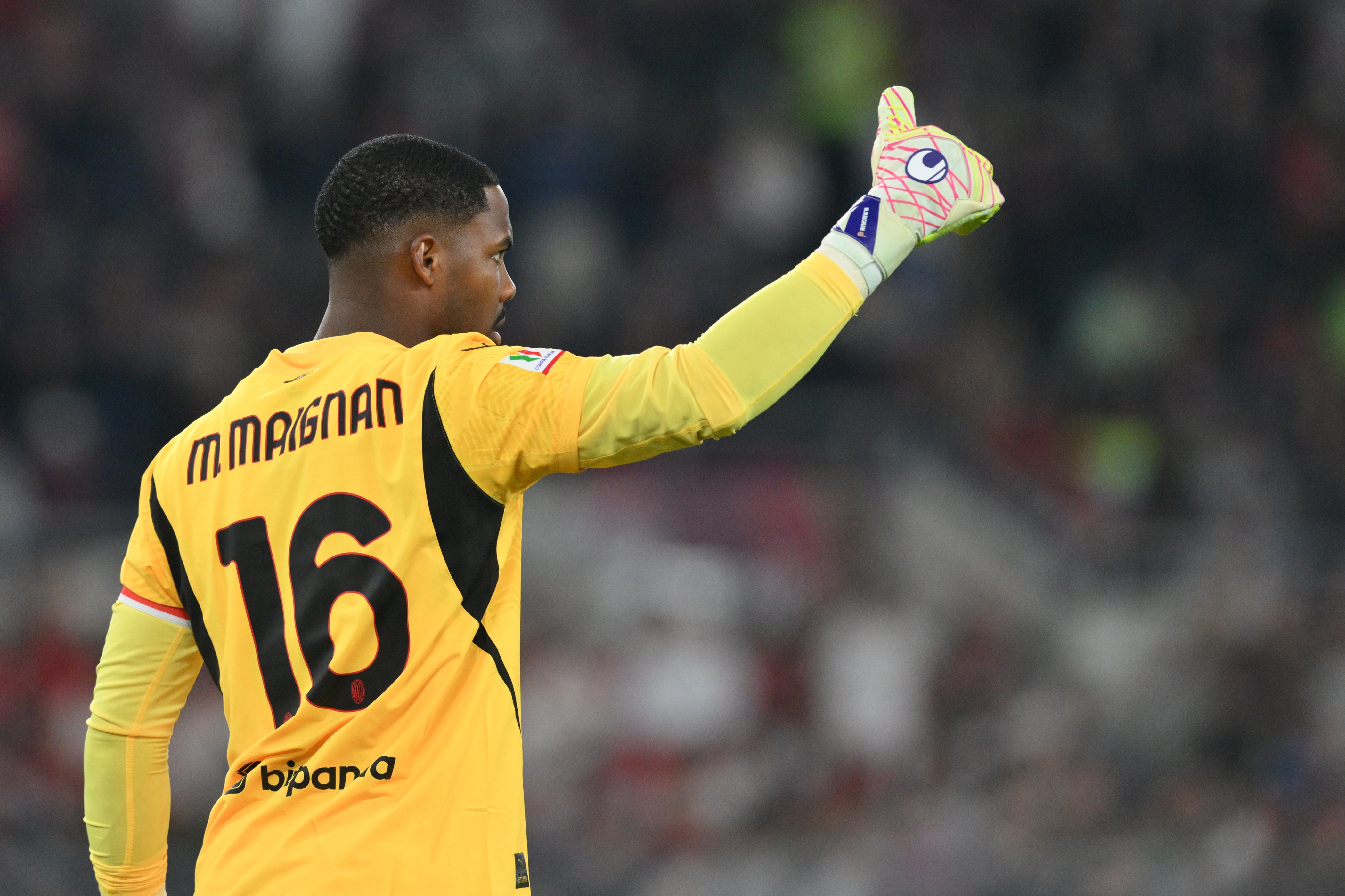 斯基拉：盡管英超有球隊(duì)對(duì)邁尼昂感興趣，但阿萊格里希望球員留下