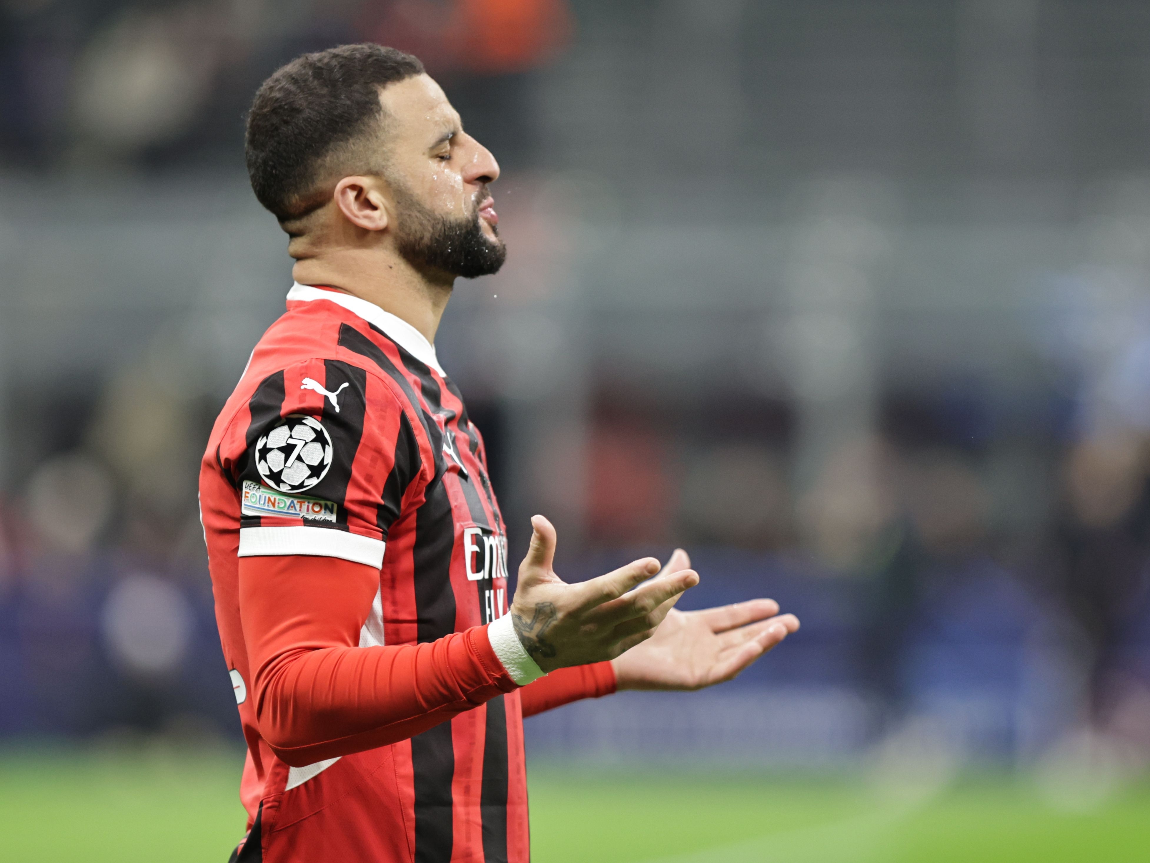 沃克：入選英格蘭名單的球員都會(huì)被拉進(jìn)群，后續(xù)沒(méi)入選也不會(huì)踢