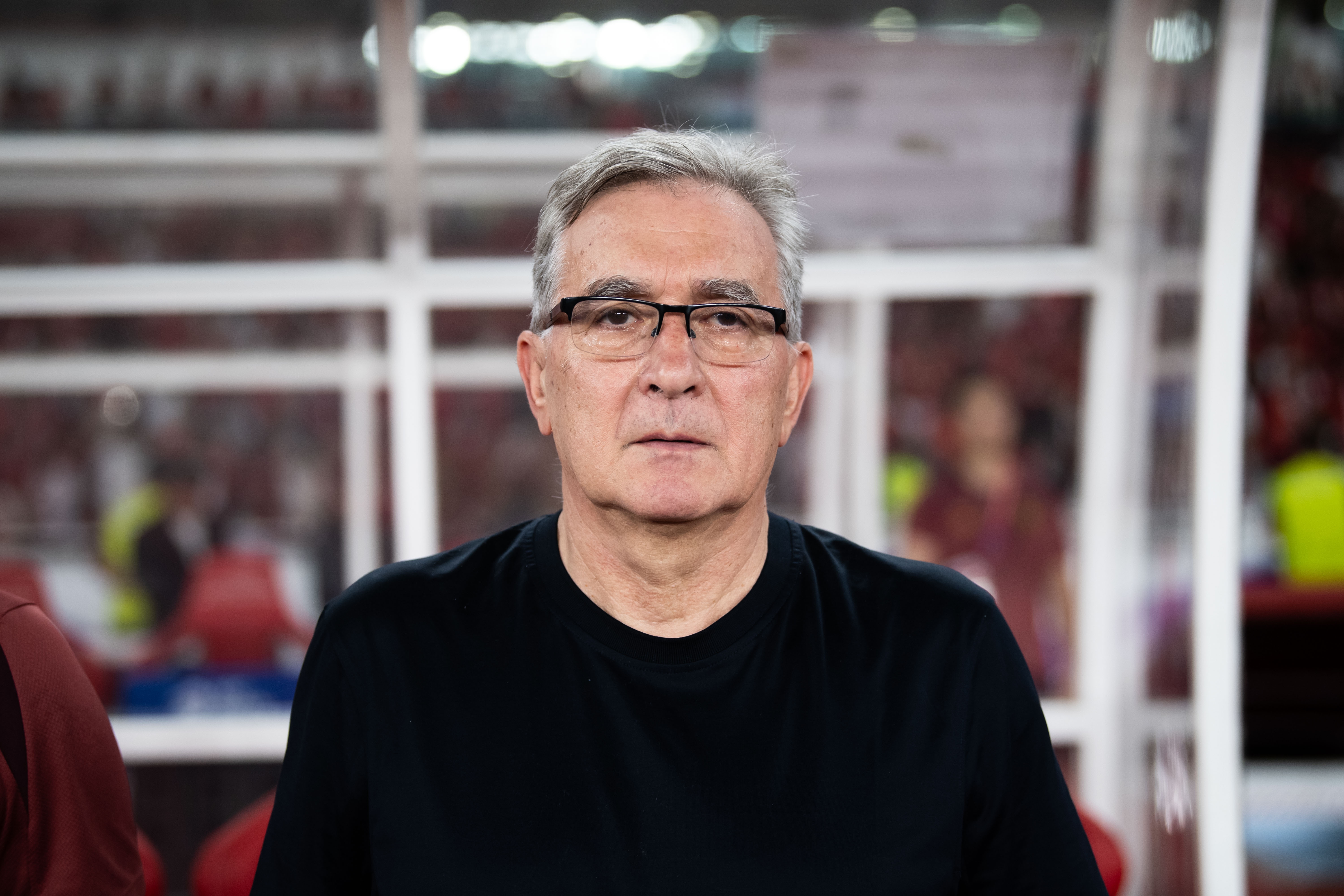 ??不招后衛(wèi)？國(guó)足補(bǔ)招2名前鋒，后防傷2大主力+右后衛(wèi)僅楊澤翔