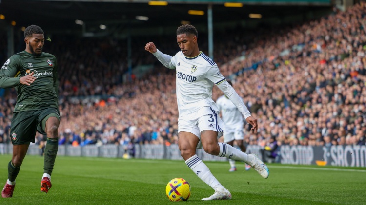 羅馬諾：貝蒂斯夏窗要買左后衛(wèi)，嘗試簽回菲爾波