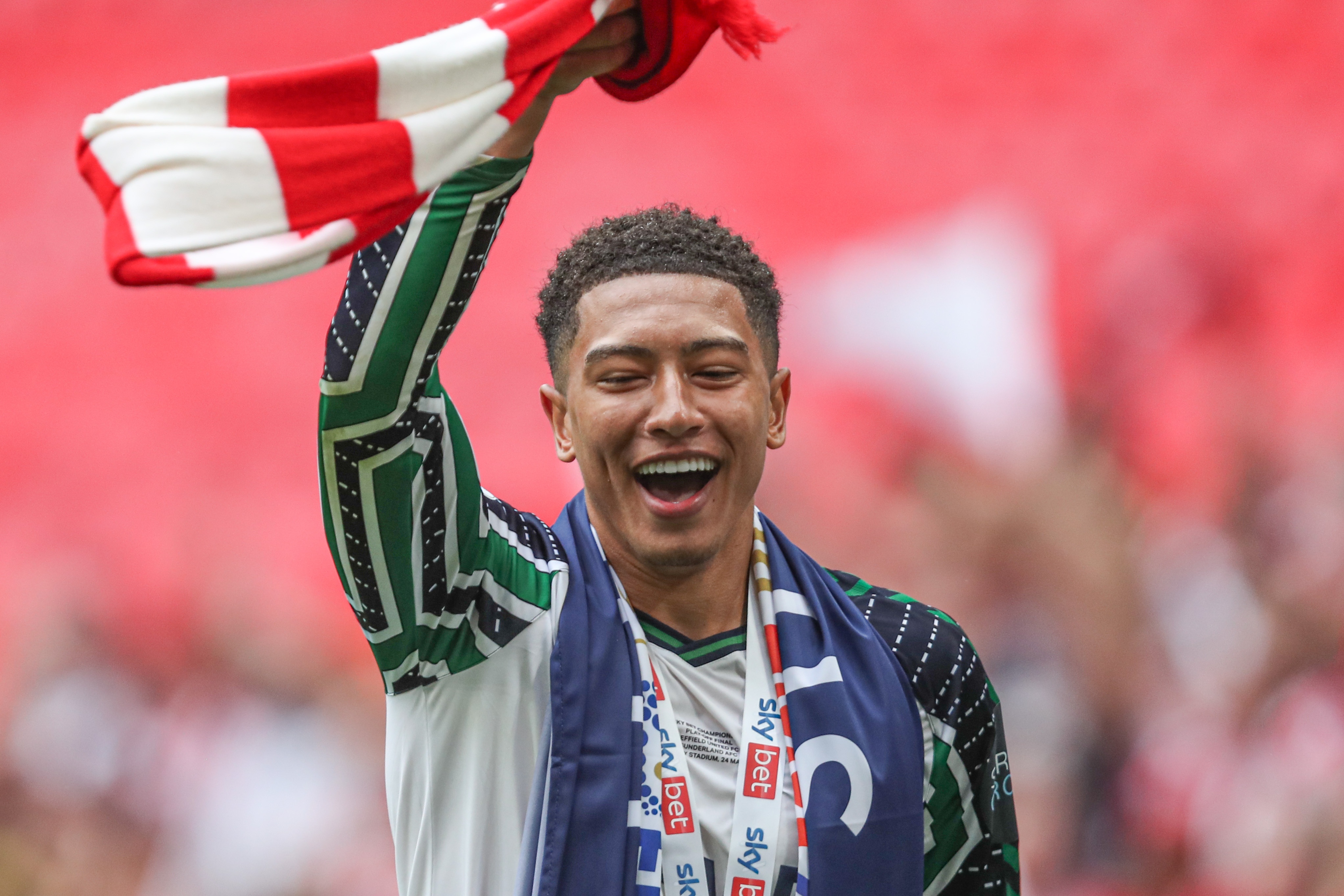 天空體育：桑德蘭接受多特對小貝林厄姆的報價，總價3800萬歐