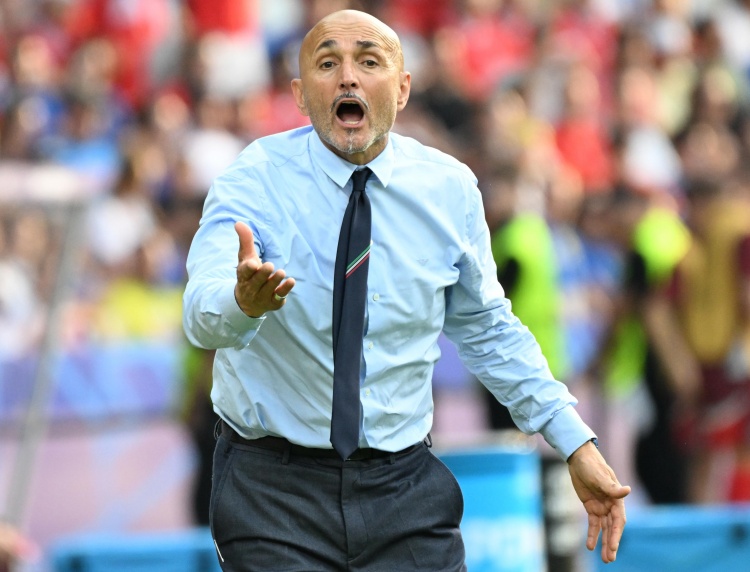 布馮：我們確信斯帕萊蒂下課是正確做法 我也沒有做好我的工作