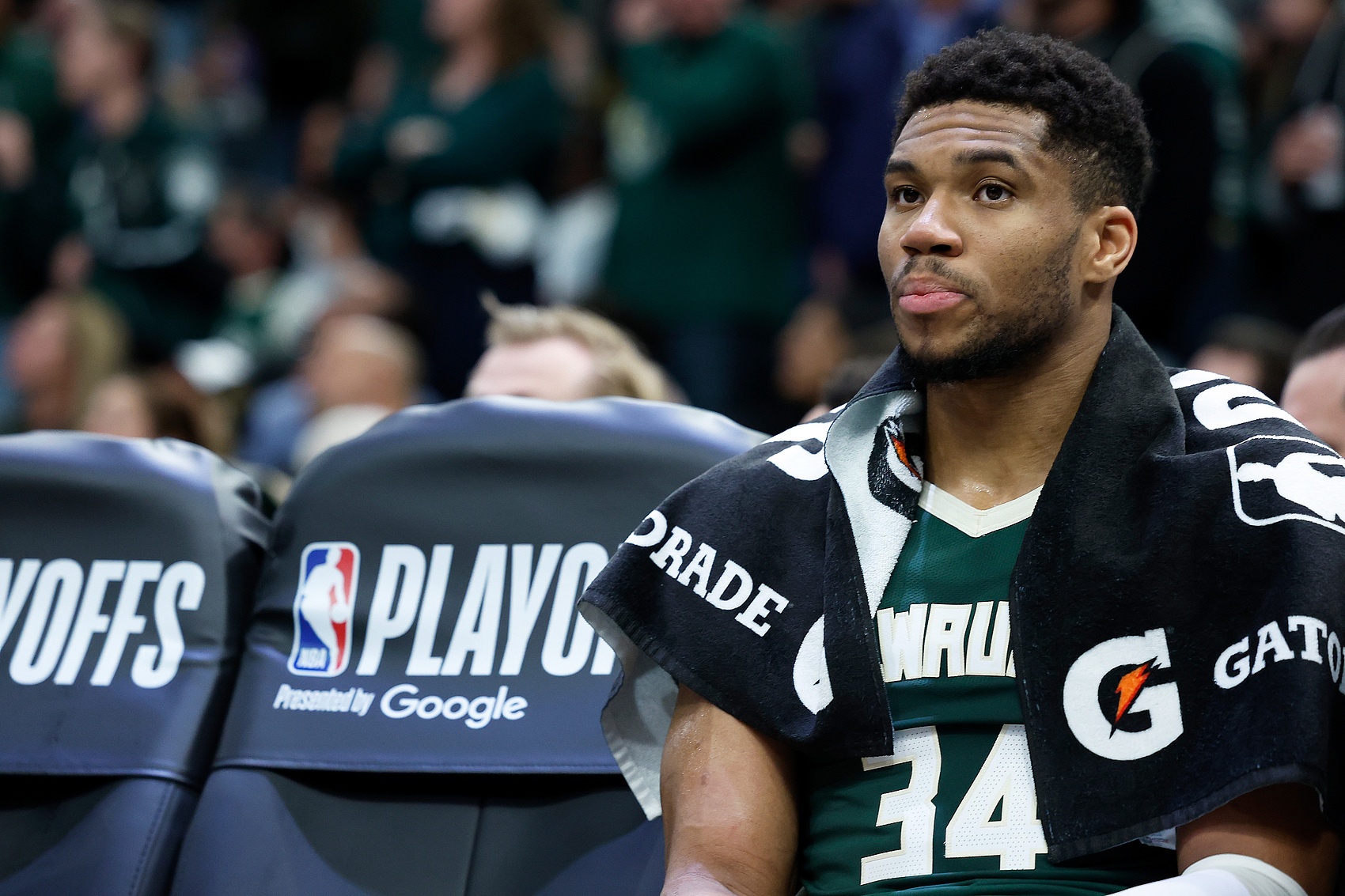 Shams：字母哥還在觀望&確定自己想要什么 不過他一直都很忠誠