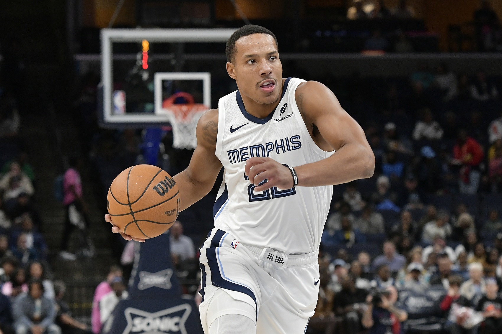 季后賽表現(xiàn)縮水！貝恩首輪場均僅15.3分 命中率31.7%&三分21.9%