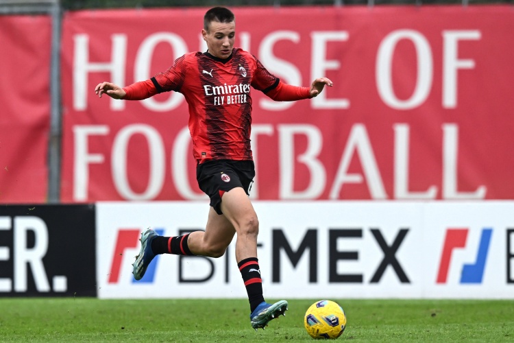 斯基拉：萊切、克雷莫納等隊有意租借米蘭17歲前鋒卡馬達