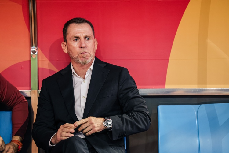 記者：久爾杰維奇薪資標(biāo)準(zhǔn)＜伊萬＜揚(yáng)科維奇，國足選帥不會溢價(jià)