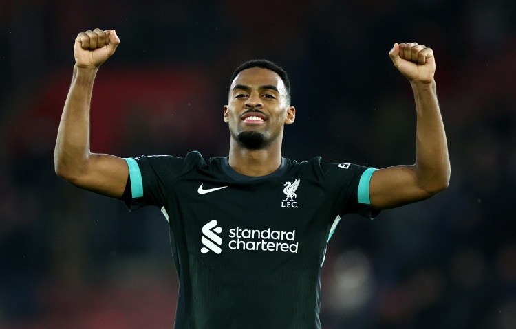 赫拉芬貝赫：很幸運(yùn)為3個(gè)偉大俱樂(lè)部效力過(guò)，拜仁給了我特殊心態(tài)