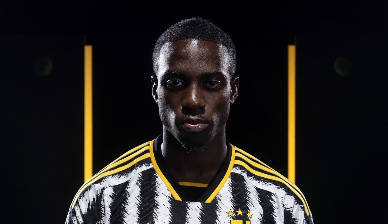 意媒：維阿和姆班古拉認(rèn)為森林不適合自己，尤文仍勸他們改變想法