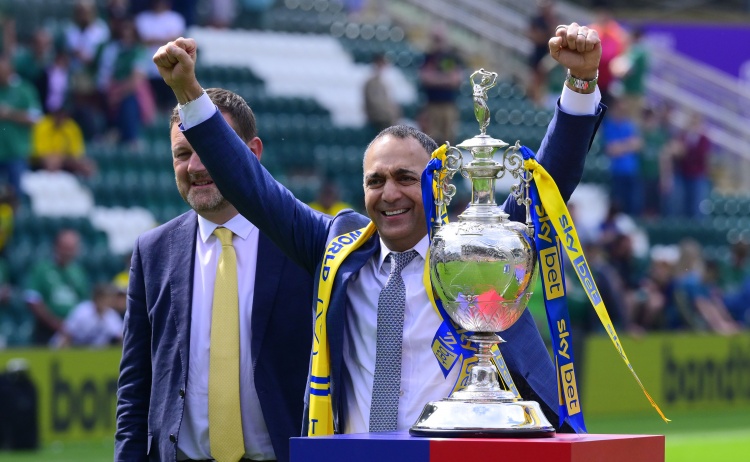 郵報：因德國警方和地方資源緊張，利茲聯(lián)球迷被拒絕前往德國看球