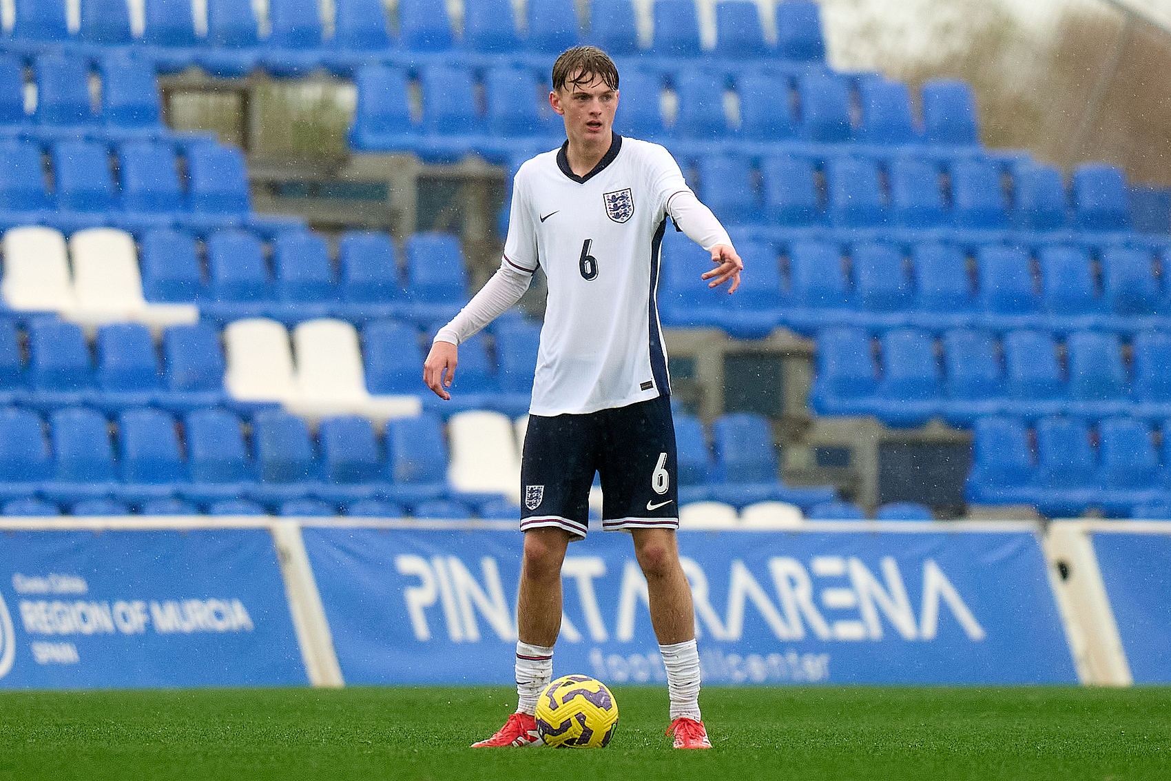 羅馬諾：弗雷迪-勞瑞已經(jīng)通過曼城體檢，長(zhǎng)約加入藍(lán)月亮青訓(xùn)