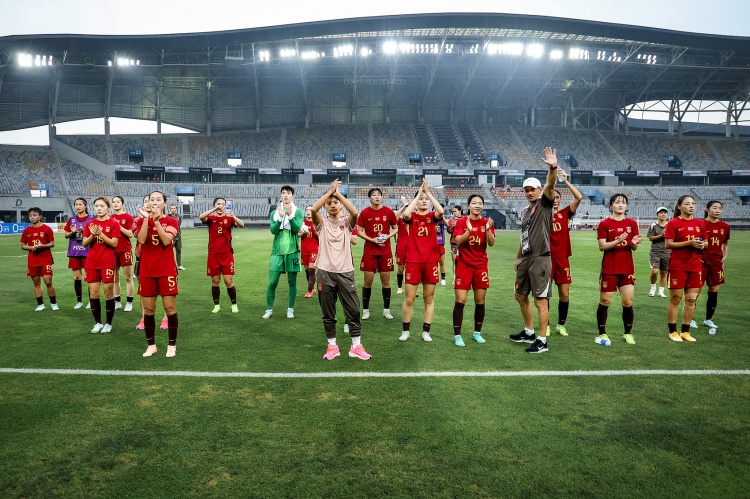 馬德興：中國女足以二檔球隊(duì)參加亞洲杯，目標(biāo)不止是世界杯入場券