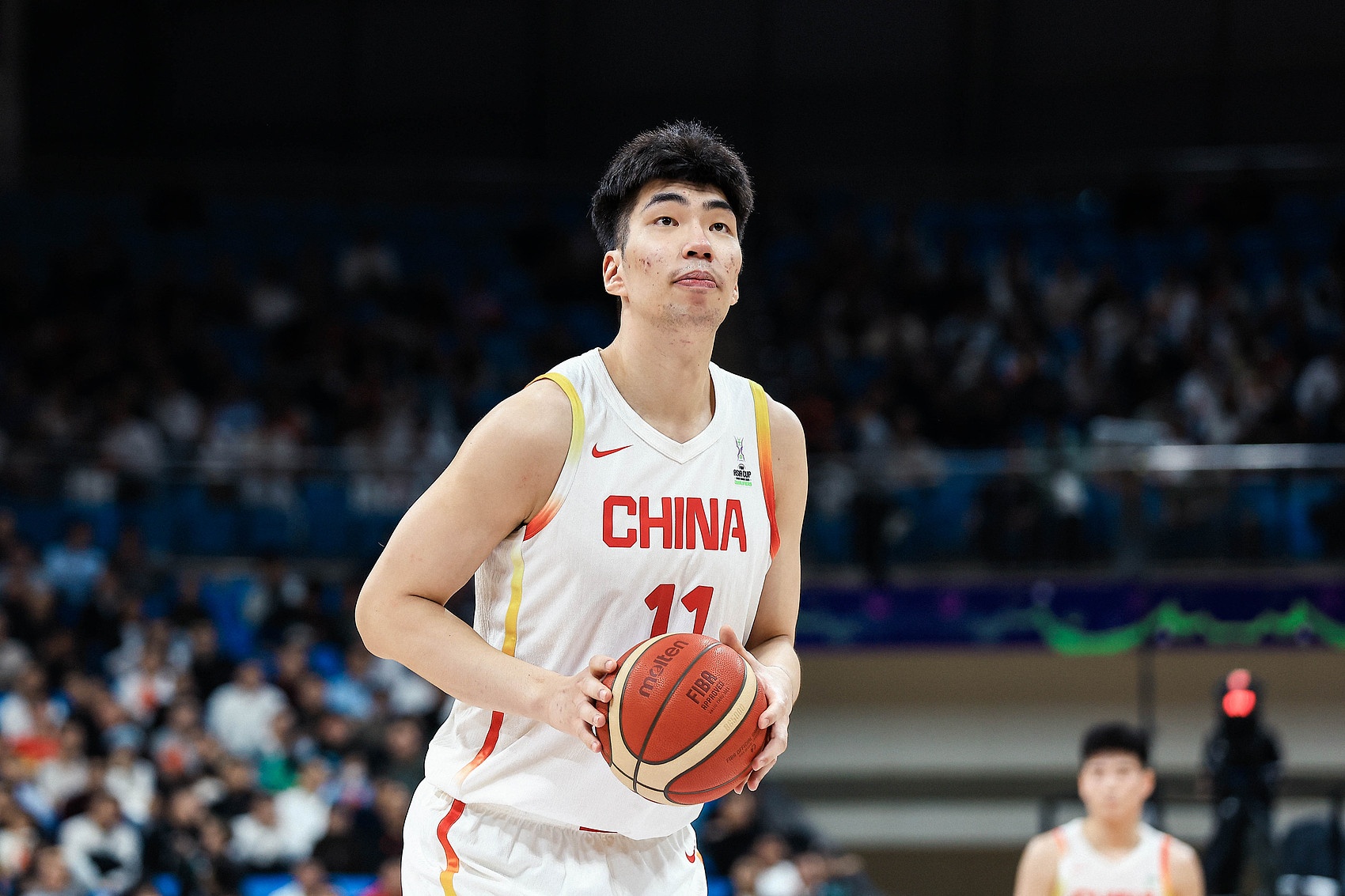 罰球不太準(zhǔn)！余嘉豪9中5貢獻(xiàn)13分8板 罰球6中3
