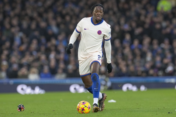 阿斯：黃潛尋找中后衛(wèi)受阻，迪薩西買不起&澤澤被沙特抬價