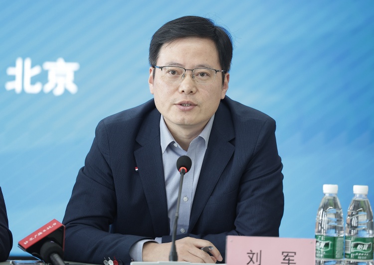 前蘇寧跟隊(duì)談劉軍往事：處事儒雅，曾在集團(tuán)千人大會上因任航挨批