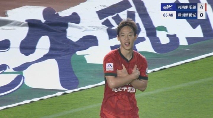 新鵬城大比分落后河南，記者：搞足球不是搞代工廠，管理非常重要