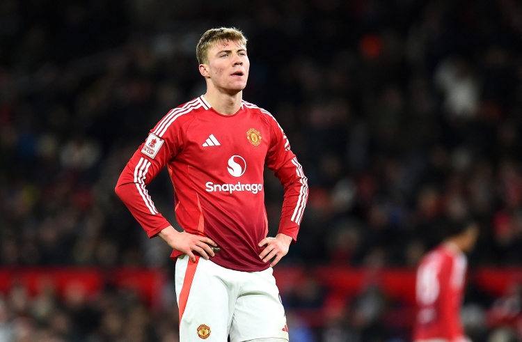 斯基拉：米蘭商談500萬歐租借霍伊倫，選擇買斷費4000萬到4500萬