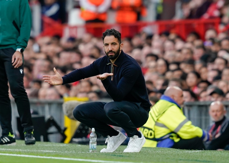 記者：曼聯(lián)取消開球前4小時抵達球場的規(guī)定，將在卡靈頓基地集合