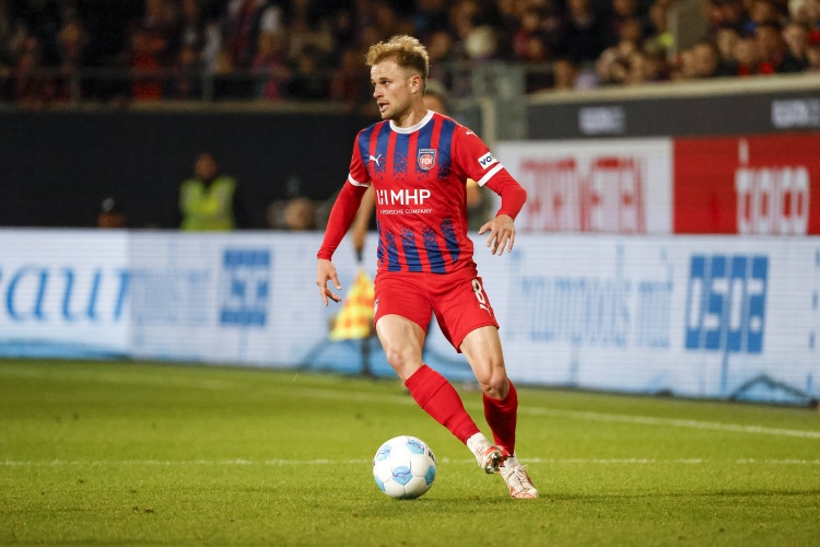 德天空：南安普頓有意海登海姆前鋒斯基恩薩，對(duì)方要價(jià)1000萬(wàn)歐