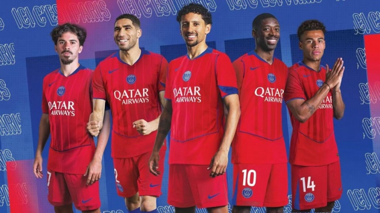 巴黎發(fā)布新賽季第三球衣：重新詮釋21世紀初耐克經(jīng)典設(shè)計