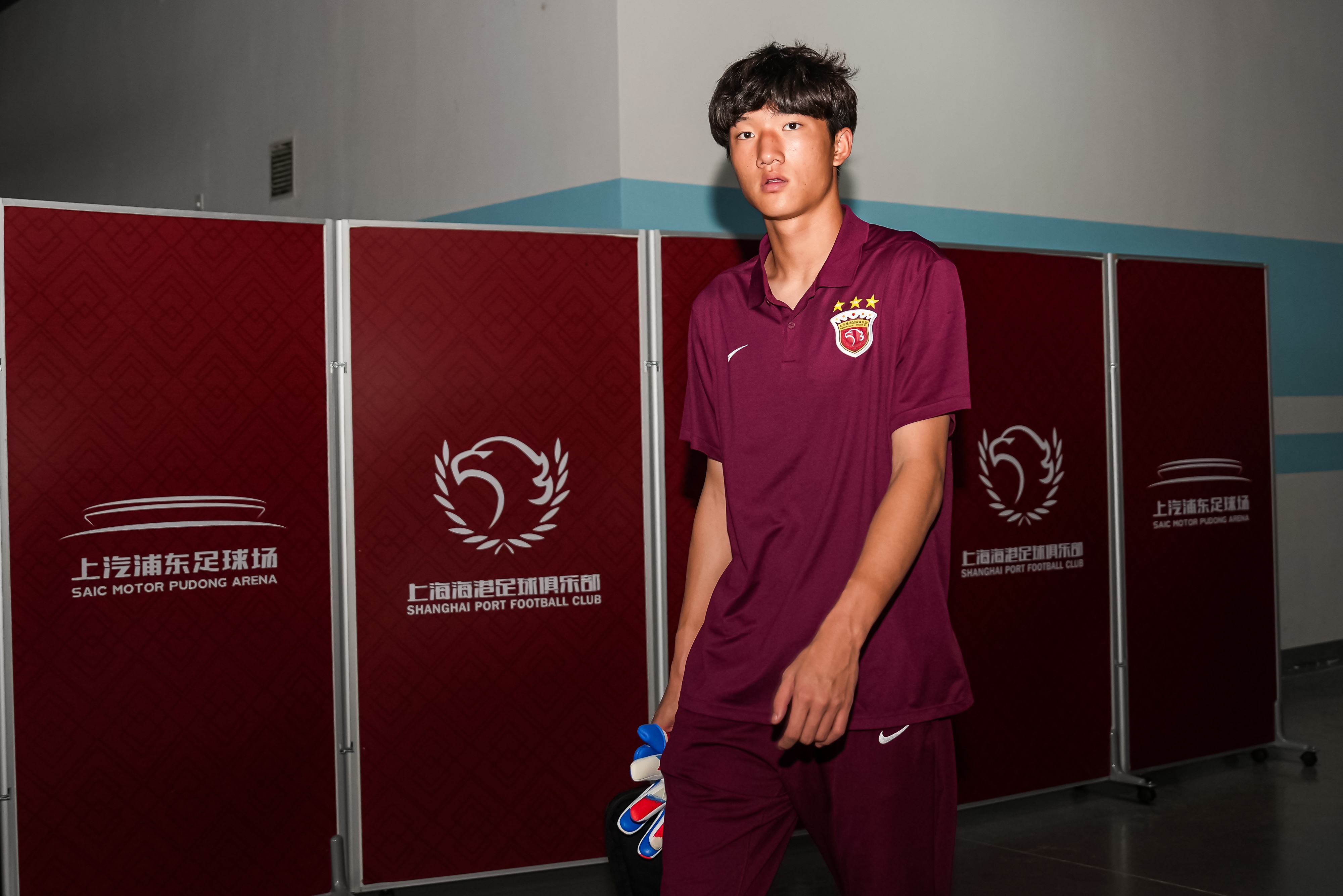 上海海港B隊(duì)主力門將李智良首次在鹽城隊(duì)客場比賽出場