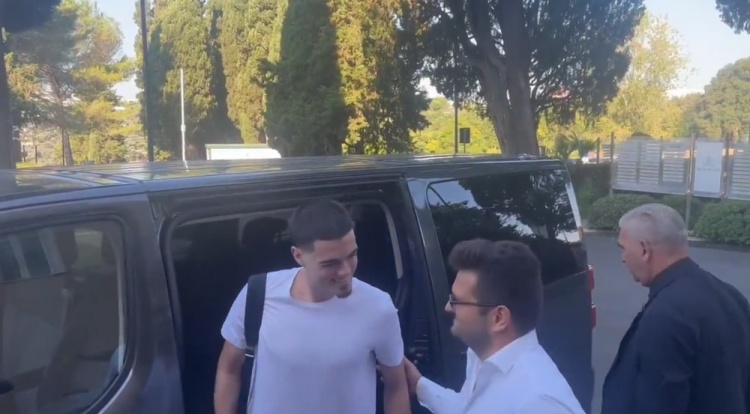 迪馬：米格爾-古鐵雷斯已抵達斯圖爾特別墅，接受那不勒斯體檢