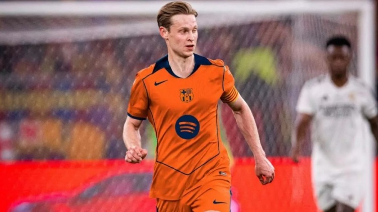 每體：巴薩新賽季三套球衣均未通過西甲審核，下輪仍可能穿舊球衣