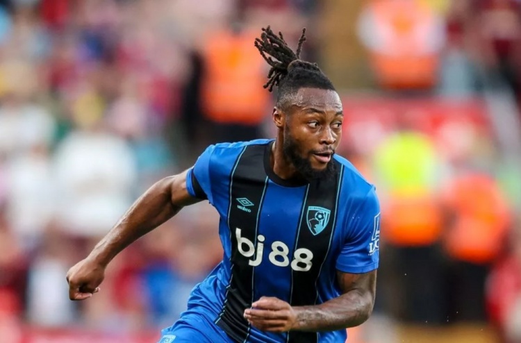 回聲報(bào)：涉嫌種族歧視塞梅尼奧的男子已經(jīng)被捕，他在英國(guó)將被禁足