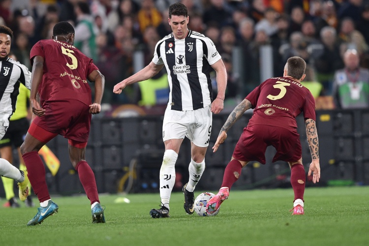 莫雷托：米蘭前鋒引援首選DV9、霍伊倫和杰克遜，恩博洛也是目標