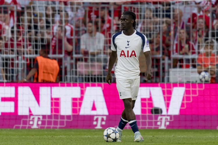 英媒：費(fèi)內(nèi)巴切再次瞄準(zhǔn)比蘇馬，希望以低于1000萬(wàn)鎊完成交易