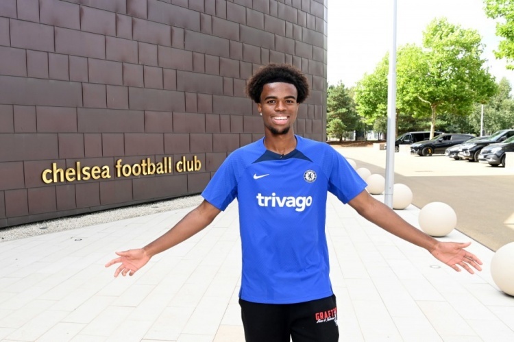 記者：尤文就引進(jìn)楚克烏梅卡與切爾西接洽，藍(lán)軍要求永久出售