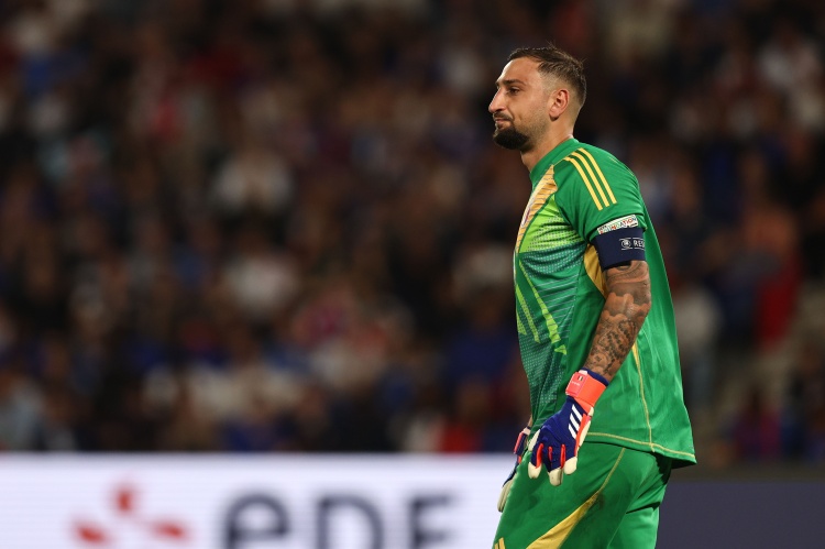 記者：多納魯馬薪資要求非常高，曼聯(lián)不會(huì)追逐他&他可能加盟曼城