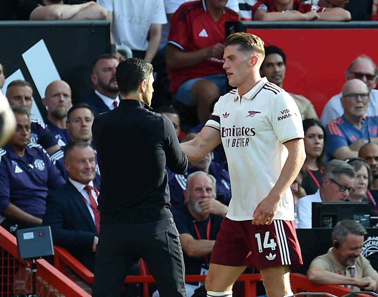 沃爾科特：約克雷斯首秀就客戰(zhàn)曼聯(lián)并不容易，他還需要找狀態(tài)