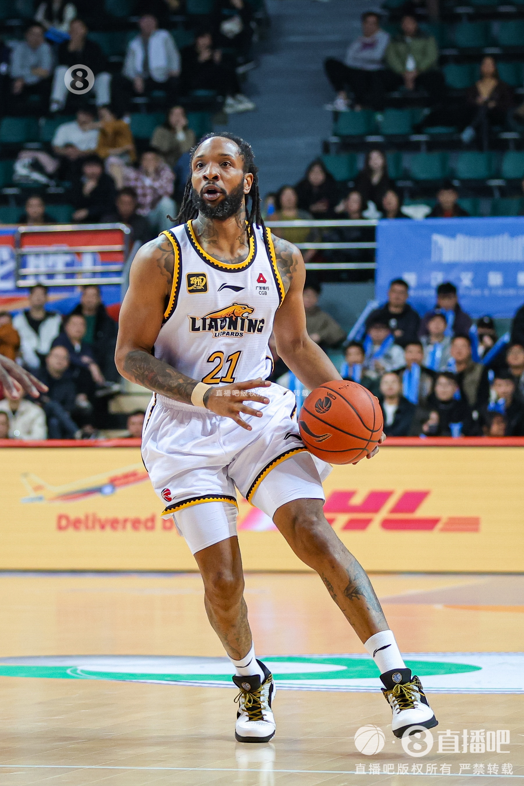 場均21.3分3.7板4助！媒體人：威爾斯將在新賽季回歸遼寧男籃