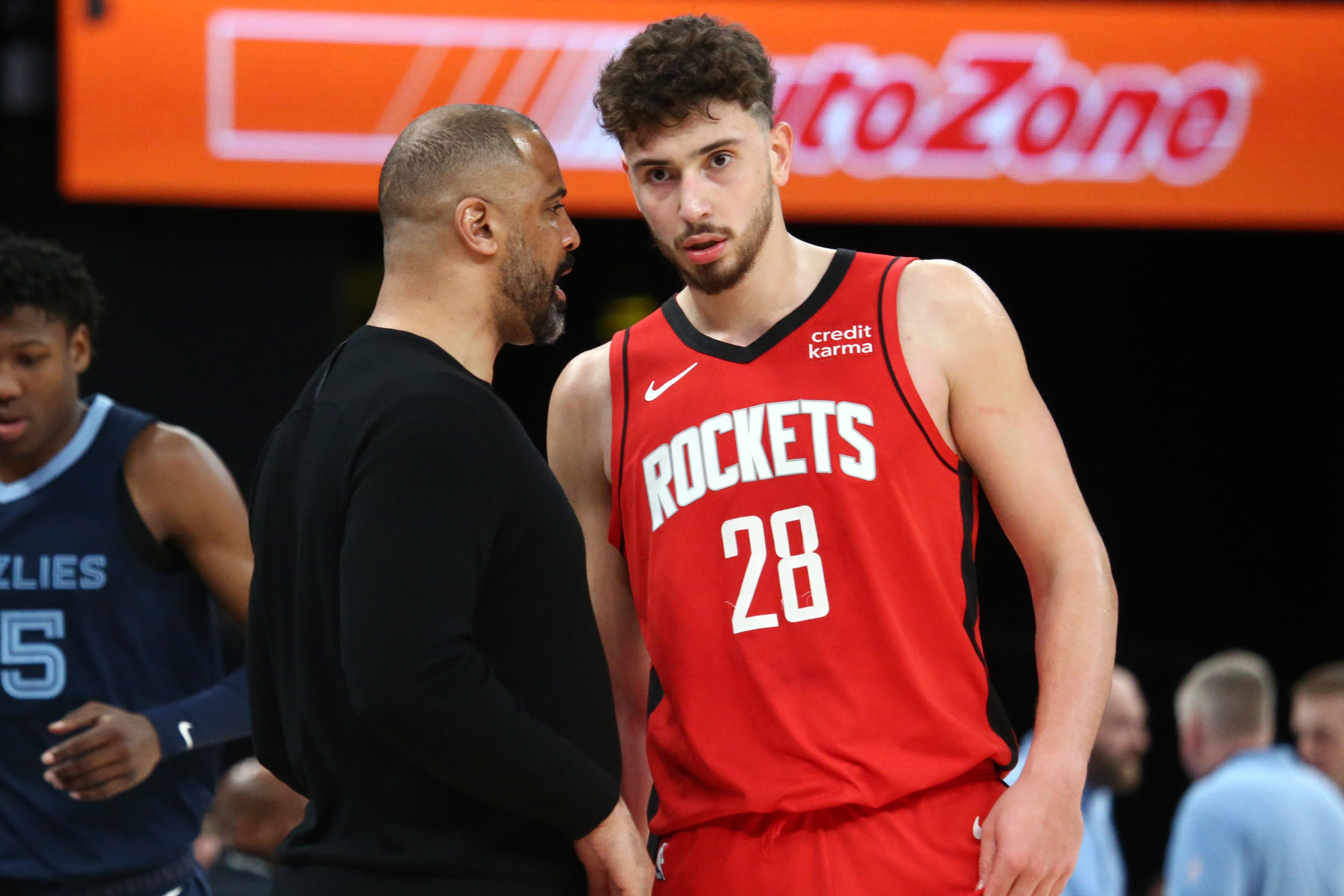 烏度卡：申京在歐錦賽全面發(fā)揮了各項(xiàng)能力 看到了他防守端的進(jìn)步