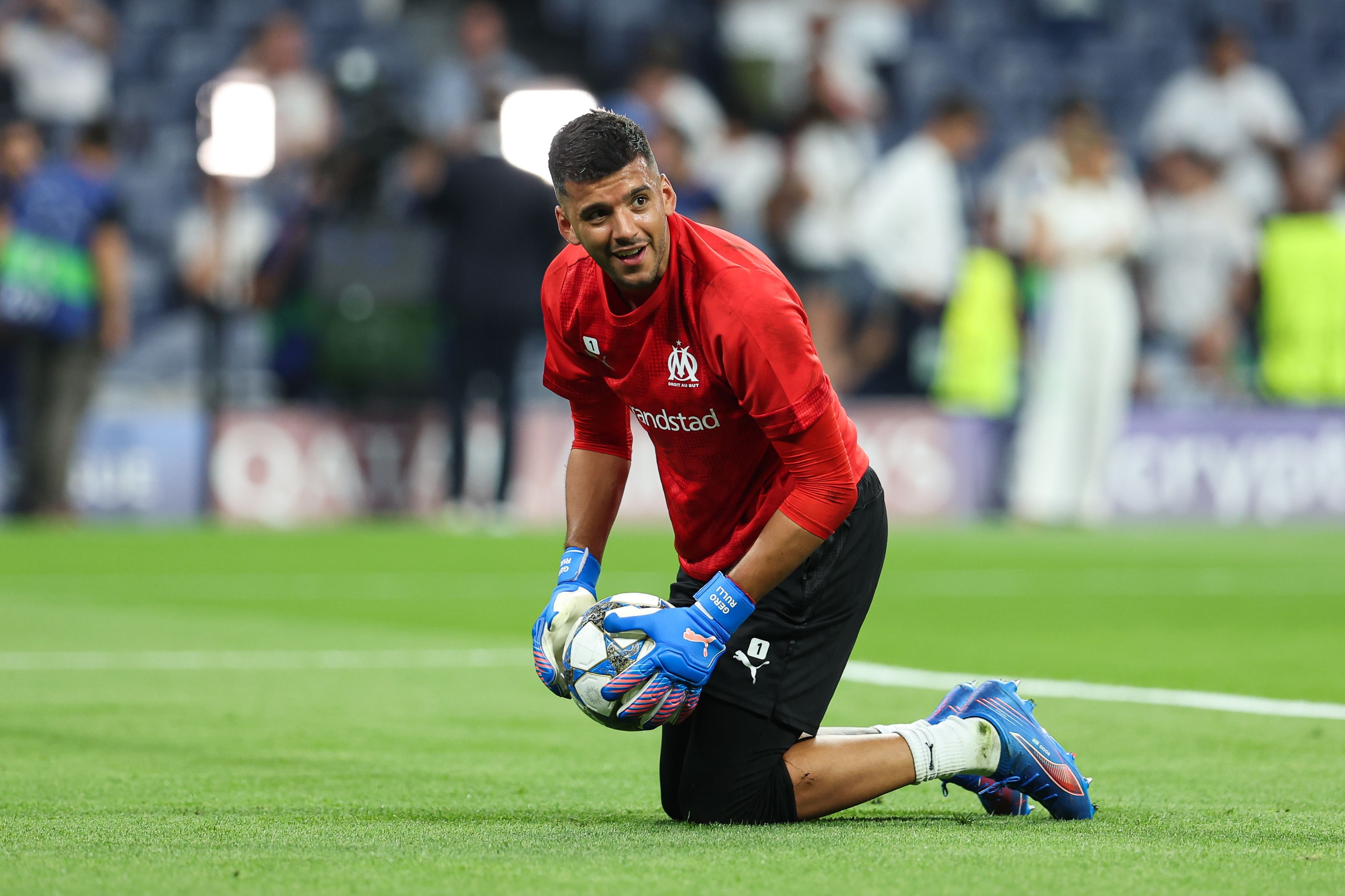 魯利單場歐冠撲救13+、撲救禁區(qū)內(nèi)射門10+ 近22年歐冠各僅5人做到